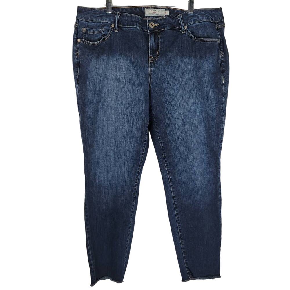 Torrid Lightly Distressed Frayed Hem First At Fit Denim Jeans Women's 18